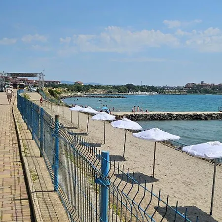 Boho Breeze Apartment