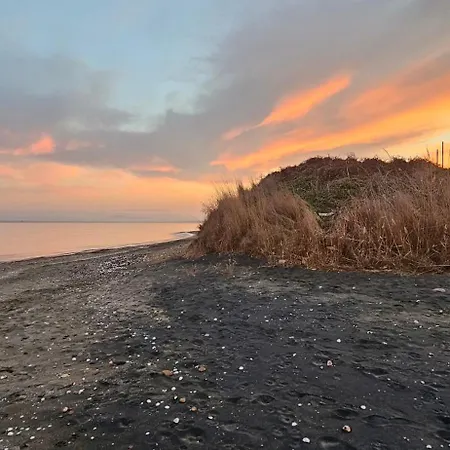 Boho Breeze Apartment Aheloy