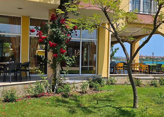 Apartment Boho Breeze